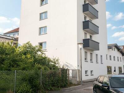 Altbauwohnung mit Balkon mieten in 5230 Mattighofen (Bild 1)