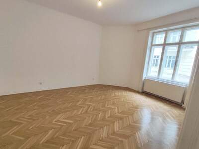 Altbauwohnung kaufen in 1070 Wien (Bild 3)
