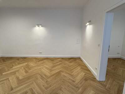 Altbauwohnung mit Balkon kaufen in 1020 Wien (Bild 3)