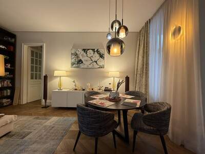 Altbauwohnung mit Balkon kaufen in 1090 Wien (Bild 5)