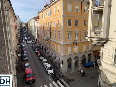 Wohnung kaufen in 34121 Trieste (Bild 2)