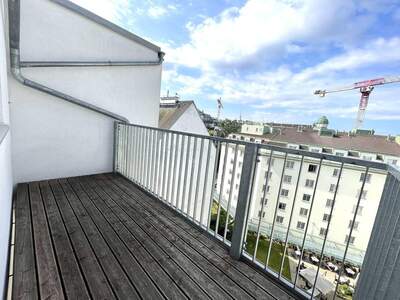 Altbauwohnung mit Balkon mieten in 1050 Wien (Bild 4)