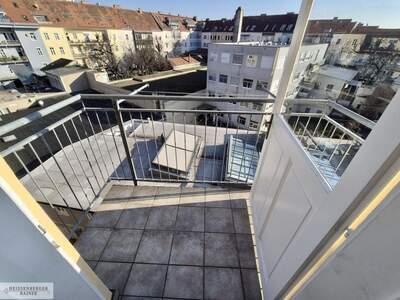 Altbauwohnung mit Balkon mieten in 8010 Graz (Bild 3)