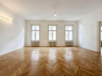 Altbauwohnung mit Balkon mieten in 1070 Wien (Bild 2)
