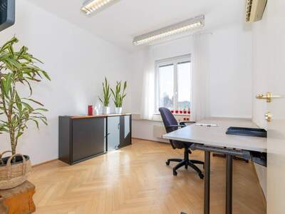 Gewerbeobjekt mieten in 2320 Schwechat
