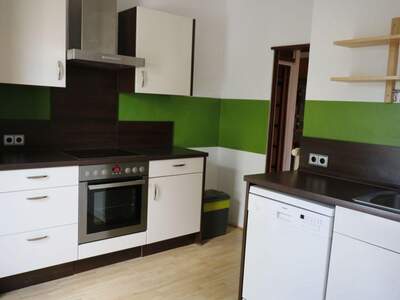 Altbauwohnung mit Balkon mieten in 8020 Graz