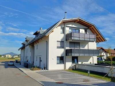 Dachgeschosswohnung kaufen in 5071 Wals