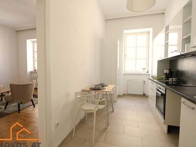 Altbauwohnung mit Balkon kaufen in 1070 Wien 7. (Bild 3)