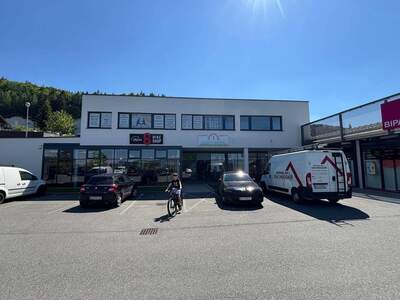 Gewerbeobjekt mieten in 5322 Hof