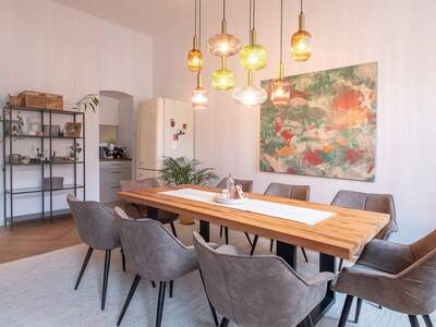 Altbauwohnung kaufen in 1060 Wien (Bild 2)