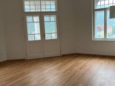 Altbauwohnung mit Balkon mieten in 8680 Mürzzuschlag (Bild 4)