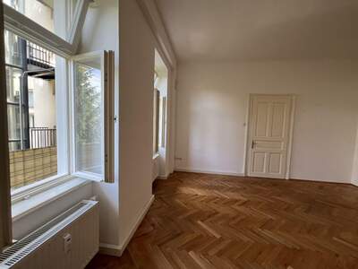 Altbauwohnung kaufen in 8010 Graz (Bild 1)