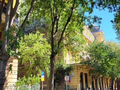 Altbauwohnung mit Balkon kaufen in 52100 Pula (Bild 2)