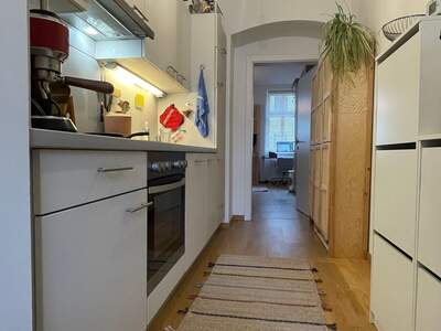 Altbauwohnung mit Balkon mieten in 1100 Wien (Bild 4)