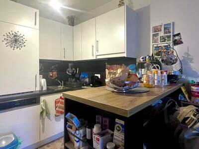 Altbauwohnung mit Balkon kaufen in 8053 Graz (Bild 3)
