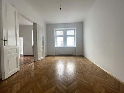 Altbauwohnung mit Balkon kaufen in 1180 Wien (Bild 3)