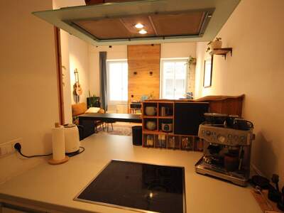 Altbauwohnung mit Balkon mieten in 8010 Graz (Bild 3)