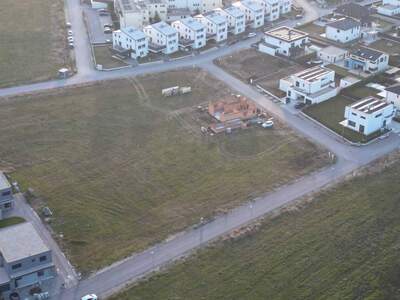 Grundstück kaufen in 2231 Strasshof