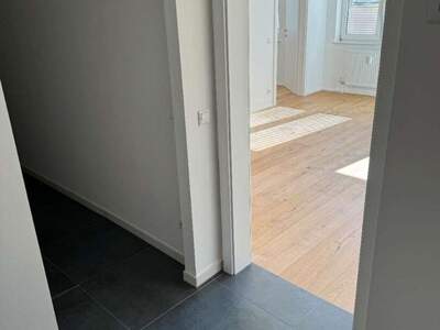 Altbauwohnung mit Balkon kaufen in 5020 Salzburg (Bild 1)