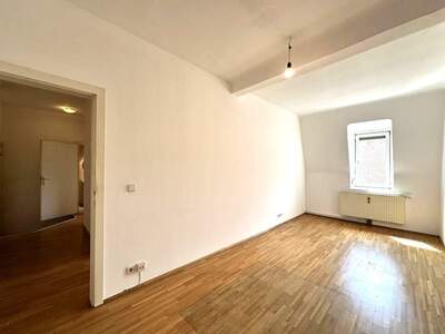Altbauwohnung kaufen in 8020 Graz (Bild 1)