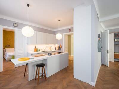 Altbauwohnung mit Balkon kaufen in 1180 Wien (Bild 4)