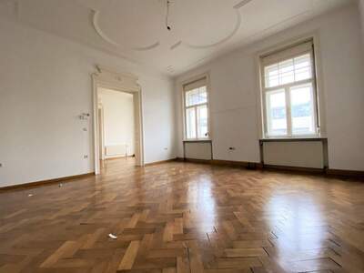 Altbauwohnung mit Balkon mieten in 8010 Graz (Bild 4)