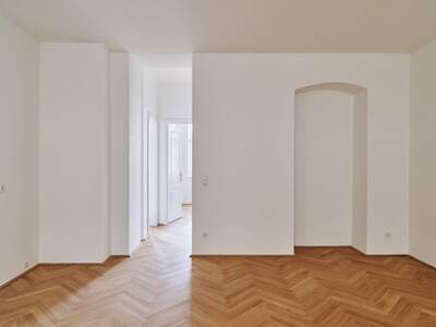 Altbauwohnung mit Balkon kaufen in 1150 Wien (Bild 3)