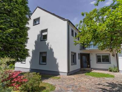 Haus mit Garten kaufen in 8280 Fürstenfeld (Bild 2)