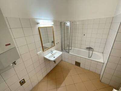 Altbauwohnung kaufen in 1090 Wien (Bild 3)