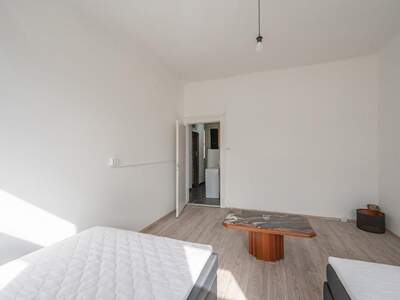 Altbauwohnung kaufen in 1120 Wien (Bild 2)