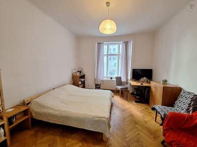 Altbauwohnung kaufen in 1170 Wien (Bild 1)