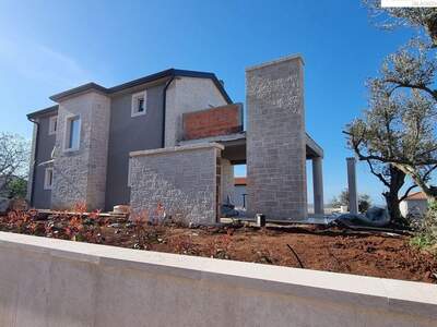 Haus kaufen in 52440 Porec (Bild 4)