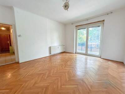 Wohnung mit Balkon kaufen in 8051 Graz