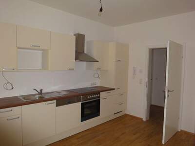 Altbauwohnung mit Balkon kaufen in 8010 Graz (Bild 3)