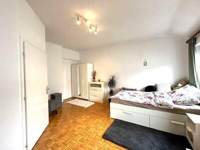 Altbauwohnung mit Balkon kaufen in 8010 Graz (Bild 4)