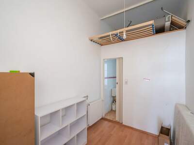 Altbauwohnung mit Balkon kaufen in 1200 Wien (Bild 4)