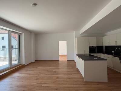 Terrassenwohnung mieten in 6405 Pfaffenhofen (Bild 2)