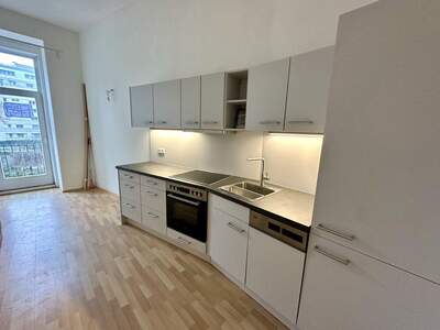 Altbauwohnung mit Balkon mieten in 8010 Graz (Bild 5)