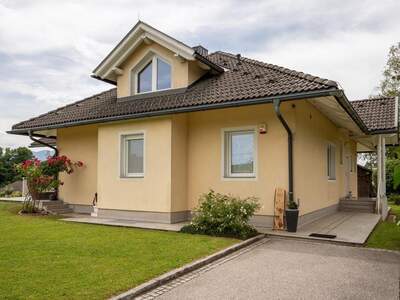 Mehrfamilienhaus kaufen in 9535 Schiefling (Bild 2)