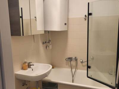 Altbauwohnung mit Balkon mieten in 8045 Graz (Bild 2)