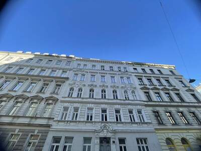Etagenwohnung provisionsfrei kaufen in 1050 Wien