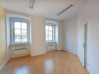 Gewerbeobjekt mieten in 4810 Gmunden (Bild 3)