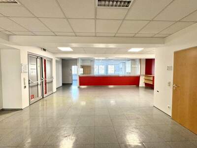 Büro / Praxis kaufen in 1120 Wien (Bild 1)