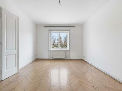 Altbauwohnung kaufen in 1130 Wien (Bild 2)