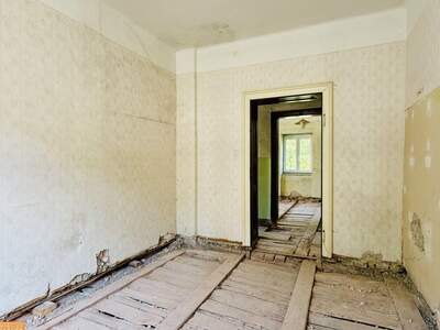 Altbauwohnung mit Balkon kaufen in 8990 Bad Aussee (Bild 4)