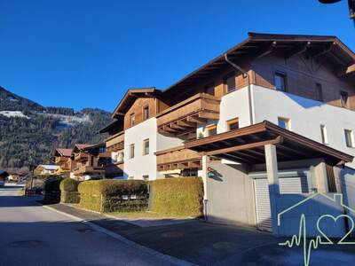 Wohnung mit Balkon kaufen in 6370 Reith