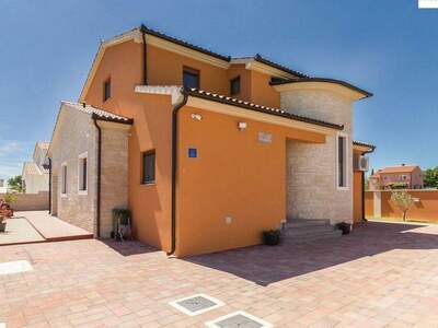 Haus kaufen in 52100 Pula (Bild 4)