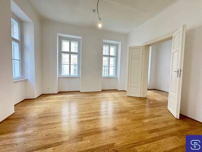 Altbauwohnung mit Balkon mieten in 1080 Wien
