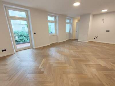 Altbauwohnung mit Balkon kaufen in 1050 Wien (Bild 1)