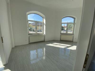 Gewerbeobjekt mieten in 4910 Ried (Bild 1)